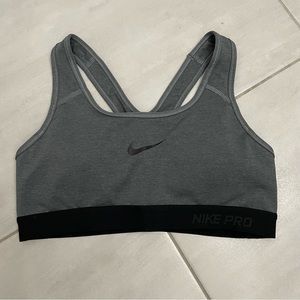 NIKE PRO DRI FIT SPORTS BRA grey size small
